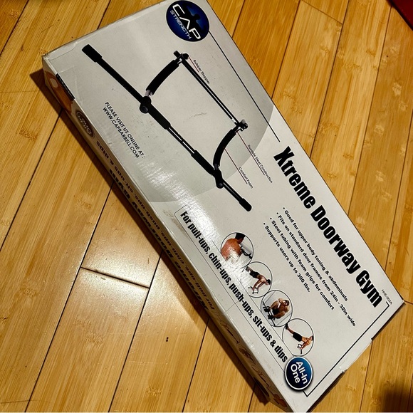 Extreme Doorway Gym-Exercise Equipment - New in Box - Picture 4 of 4